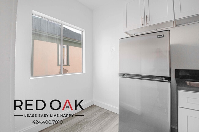 822 S Park View St, Unit 307 in Los Angeles, CA - Foto de edificio - Building Photo