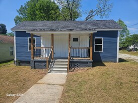 513 Main St in Newberry, SC - Building Photo