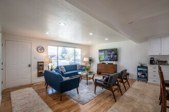 9949 Sego Lily Dr in Sandy, UT - Building Photo - Building Photo