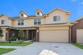 1307 Mallard Cv in Ennis, TX - Building Photo - Building Photo
