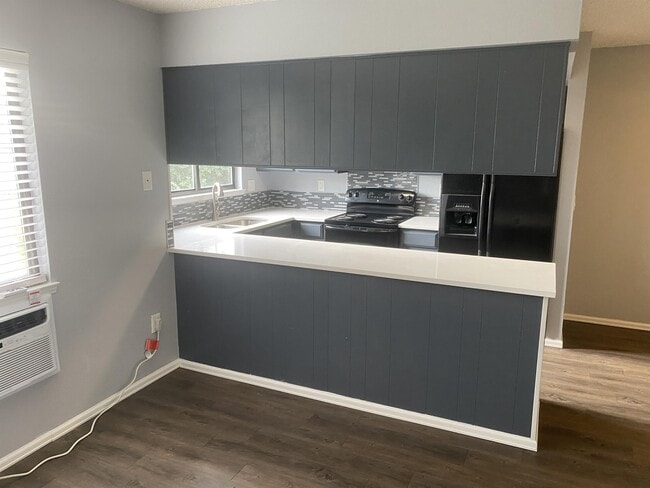 18800 E Oregon Dr in Aurora, CO - Building Photo - Building Photo