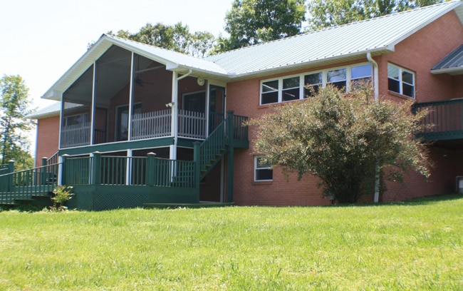 property at 1835 River Rd