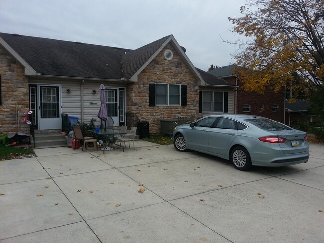 property at 1323 Tremont St