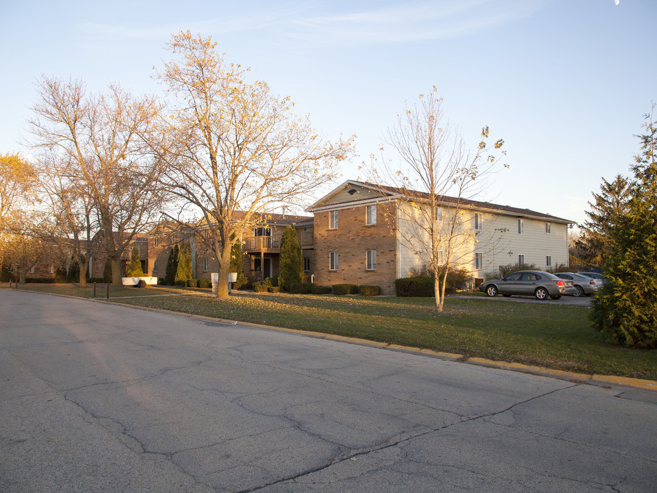 73 Manor Dr in Park View, IA - Foto de edificio