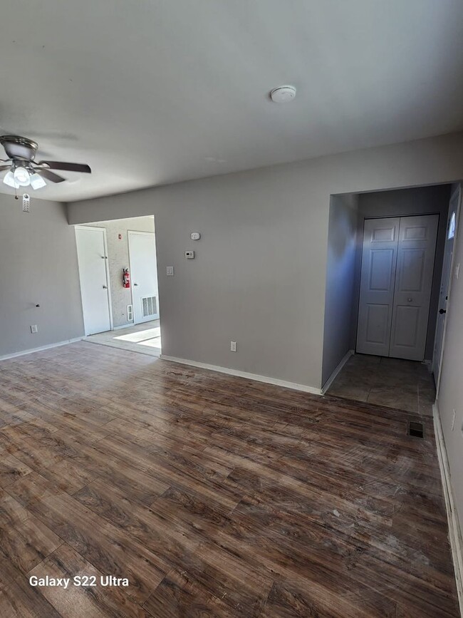 15 Lawrence Ct in Sicklerville, NJ - Building Photo - Building Photo