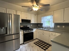 212 Georgetown Rd in Lenoir, NC - Building Photo - Building Photo