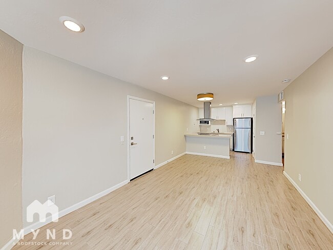 2524 T St in Sacramento, CA - Building Photo - Building Photo