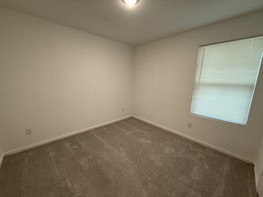 2863 Red Diamond in San Antonio, TX - Foto de edificio - Building Photo