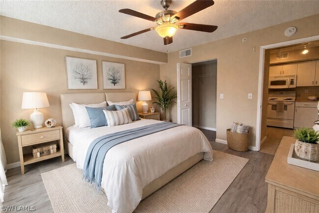 1865 Florida Club Dr in Naples, FL - Building Photo - Building Photo