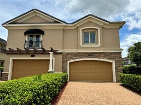 601 Saxony Blvd in St. Petersburg, FL - Building Photo