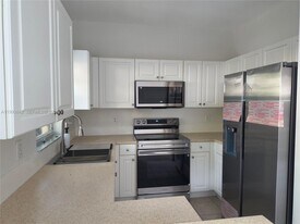 4125 NE 24th Dr in Homestead, FL - Building Photo
