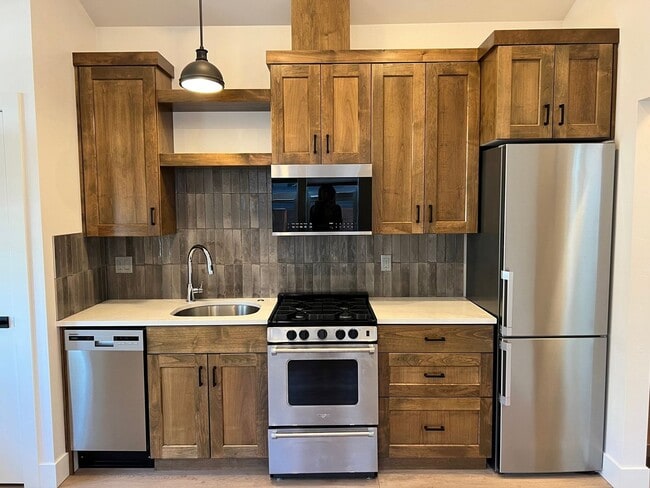 3238 NW Celilo Ln in Bend, OR - Building Photo - Building Photo