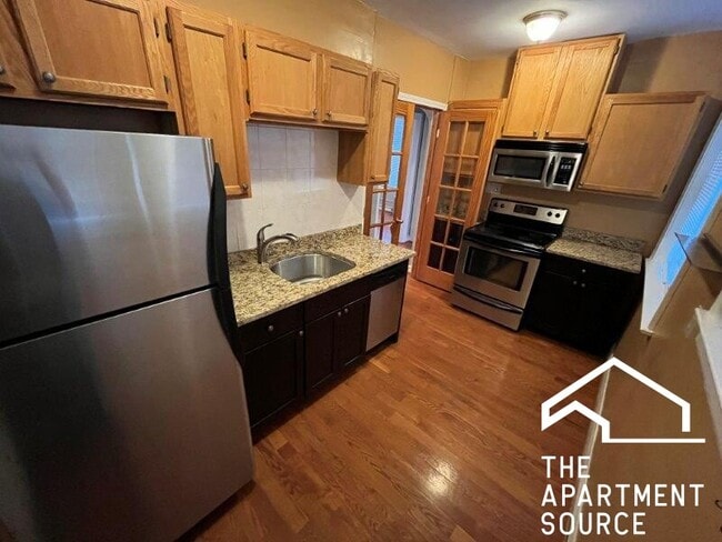 property at 2838 W Addison St