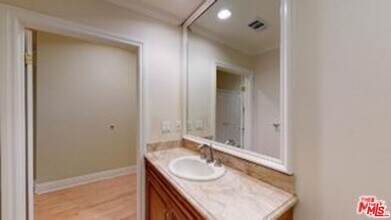 11840 Dorothy St-Unit -202 in Los Angeles, CA - Building Photo - Building Photo
