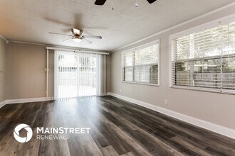 6300 Lyons St in Orlando, FL - Building Photo - Building Photo