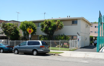 853 S St Andrews Pl in Los Angeles, CA - Building Photo - Building Photo