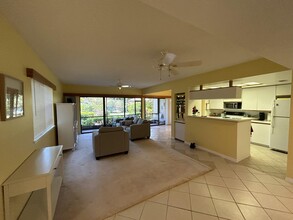 64 4th St, Unit B-105 in Bonita Springs, FL - Building Photo - Building Photo