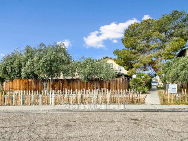 property at 209 N Alvord St