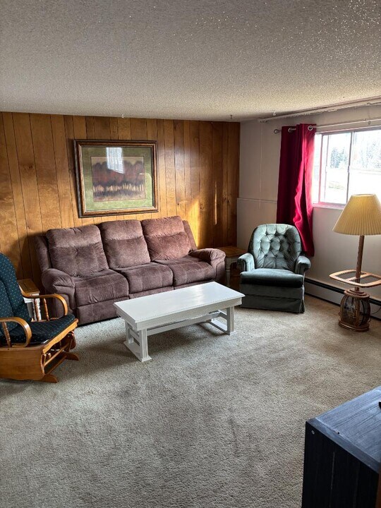 1171 Walnut St in Kemmerer, WY - Building Photo