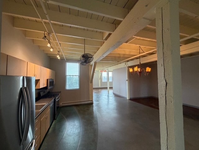 18 Park St, Unit 406 in Saco, ME - Building Photo - Building Photo