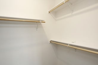 747 Apartments in Indianapolis, IN - Building Photo - Interior Photo