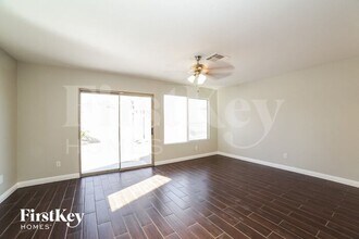 4715 Rockpine Dr in North Las Vegas, NV - Building Photo - Building Photo