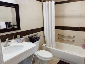 234 W 148th St, Unit 5d in New York, NY - Foto de edificio - Building Photo