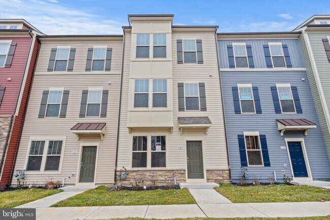 property at 1725 Evansberry Dr