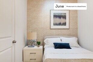 Room in Shared 4 bed/1 bath home in New York, NY - Building Photo