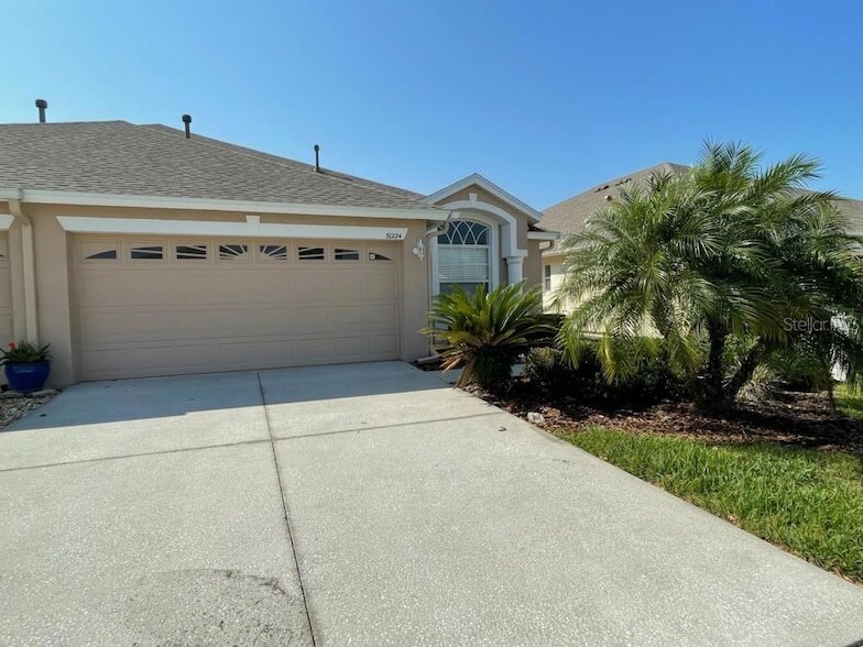 31224 Shaker Cir in Wesley Chapel, FL - Building Photo