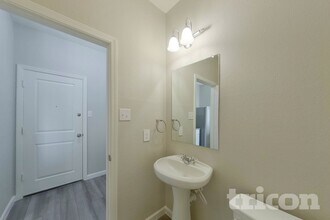 2528 Granite Pass in Glenn Heights, TX - Foto de edificio - Building Photo