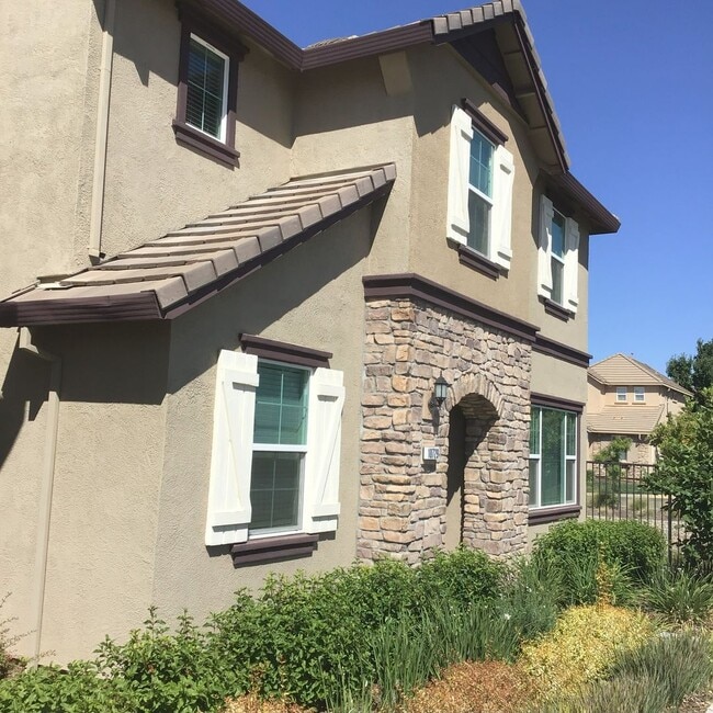 property at 10729 Portico Cir