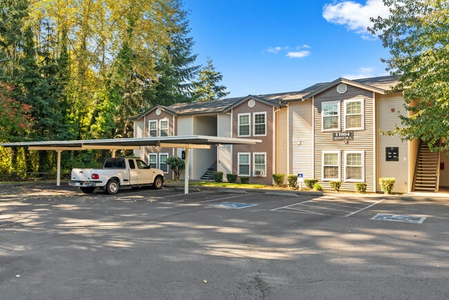 Kensington Gate Apartments in Tacoma, WA - Building Photo - Building Photo