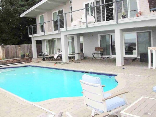 5148 Paradise Dr in Corte Madera, CA - Building Photo - Building Photo
