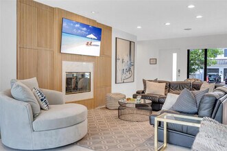 1950 Harbourview Dr in Fort Lauderdale, FL - Building Photo - Building Photo