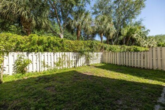 4462 Lake Tahoe Cir in West Palm Beach, FL - Building Photo - Building Photo