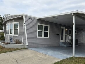 407 50th Avenue Plaza W in Bradenton, FL - Building Photo - Building Photo