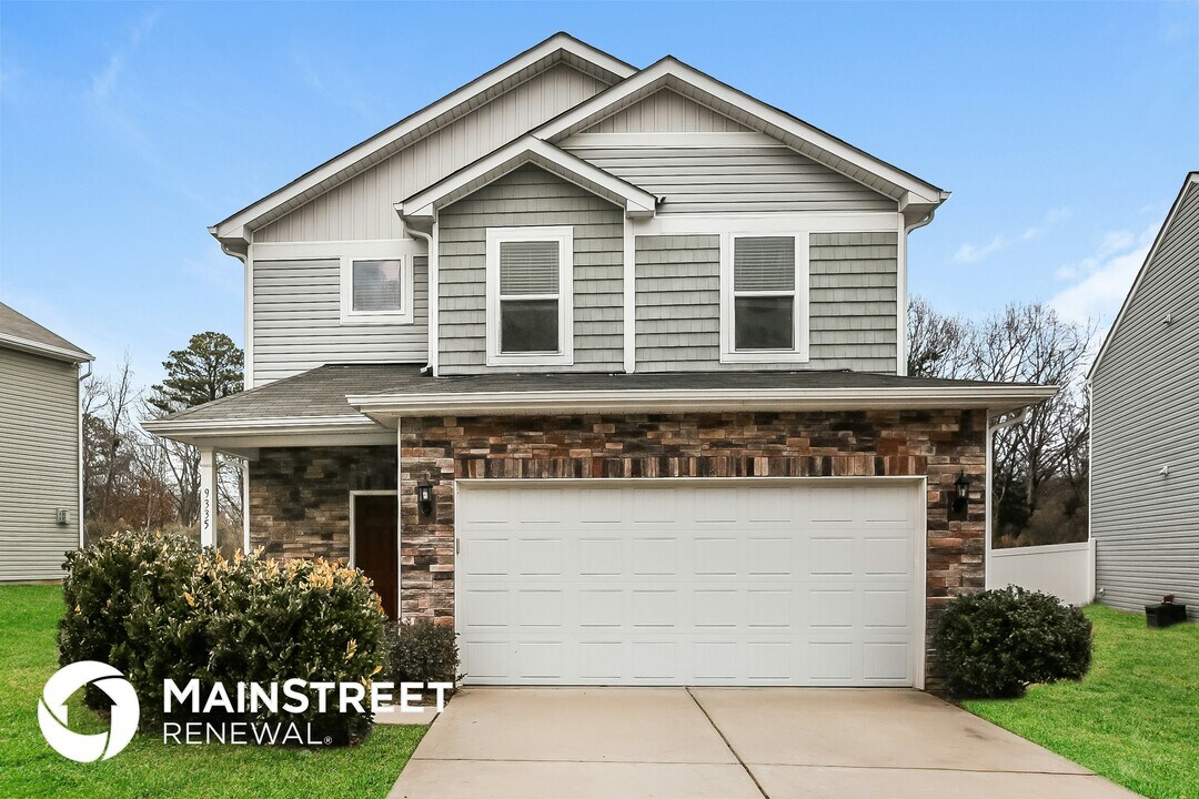 9335 Magnolia Lily Ave in Charlotte, NC - Building Photo