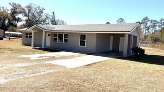 6468 County Rd 125 in Macclenny, FL - Building Photo