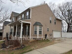 15622 Troubadour Ln in Huntersville, NC - Building Photo - Building Photo