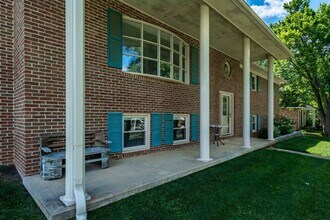 1003 Somerset Dr in Johnson City, TN - Building Photo - Building Photo