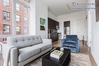 309 5th Ave in New York, NY - Building Photo - Building Photo