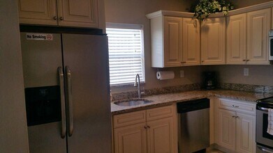 3249 NE 10th St in Pompano Beach, FL - Building Photo - Building Photo