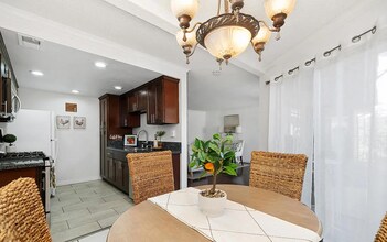 317 S Almansor St in Alhambra, CA - Building Photo - Building Photo