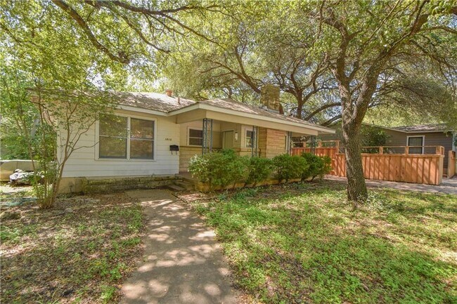 1805 E 39th St in Austin, TX - Building Photo - Building Photo