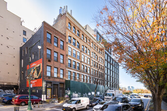 530 Canal St in New York, NY - Building Photo - Building Photo