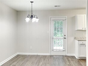 244 Hale Haven Dr in Douglasville, GA - Building Photo - Building Photo