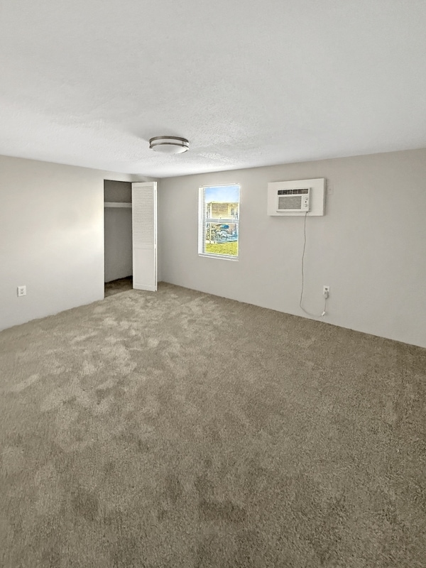 204 2nd St in Ft. Myers, FL - Building Photo - Building Photo