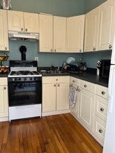 291 Dorchester St, Unit 1 in Boston, MA - Building Photo - Building Photo