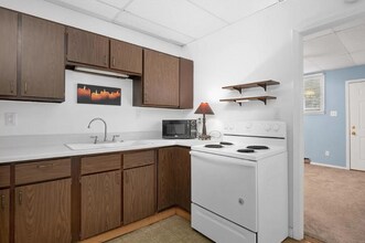 818 Randle St, Unit 818 Randle Rear in Edwardsville, IL - Building Photo - Building Photo